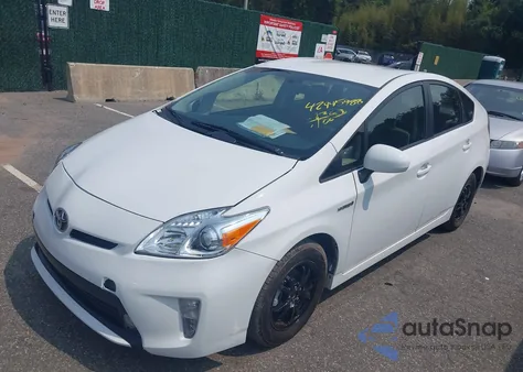 2015 Toyota Prius Two z USA, uszkodzony, nr VIN JTDKN3DU2F1999278